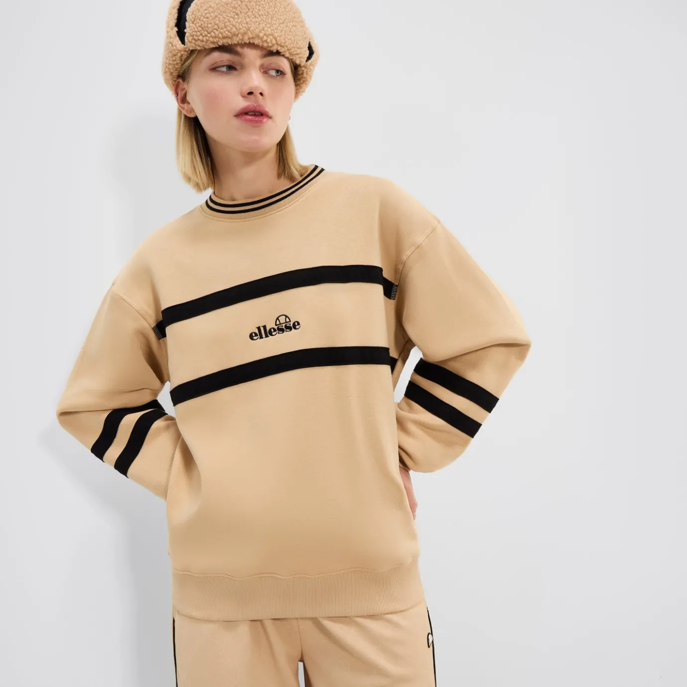 Ellesse Sweatshirt Marchi für Damen Beige>Damen Hoodies & Sweatshirts
